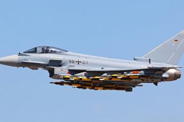 开云下载-绿茵场上波斯铁骑的油炸丸子，苏亚雷斯绝技如何隐喻伊朗关键突围