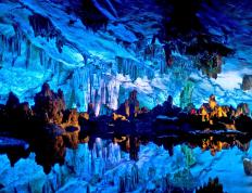 开云体育在线-新纪元篮球的史诗对决，鹈鹕加时绝杀上海，跨联盟总决赛改写历史