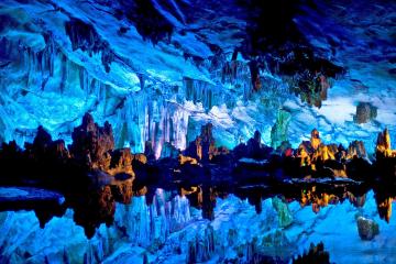 开云体育在线-新纪元篮球的史诗对决，鹈鹕加时绝杀上海，跨联盟总决赛改写历史