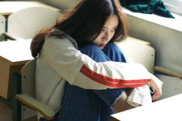 开云体育下载-马德里竞技vs皇家社会，雨夜中的英雄，拉亚一夫当关