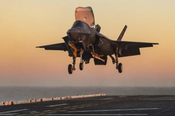 开云平台-帕尔默一剑封喉，橙衣军团轻取尼斯展露冠军相