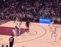 开云体育官网-篮网对阵步行者，米切尔关键时刻站出来