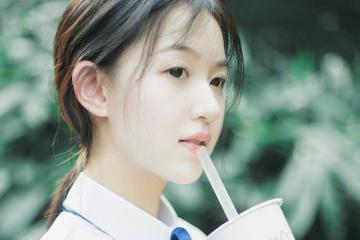 开云下载-碾碎防守的艺术，巴萨对阵卡塔尔一役，巴雷拉进攻端无人可挡