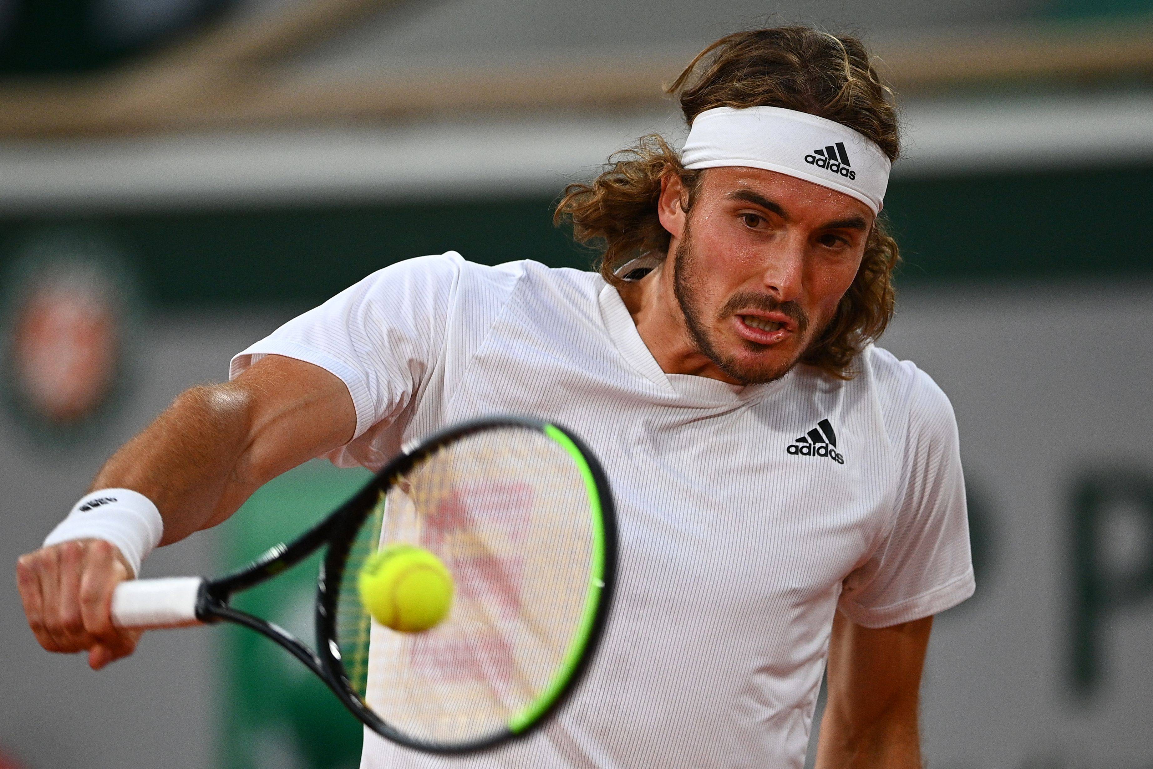 开云体育下载-关于西班牙网球队险胜美国网球队,西西帕斯统治全场的信息