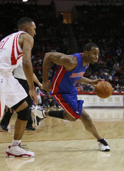 开云体育平台APP-火箭胜活塞,保持西部榜首位置