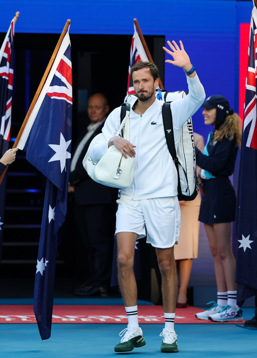 开云体育下载-西班牙网球队血洗日本网球队,梅德韦杰夫统治全场的简单介绍