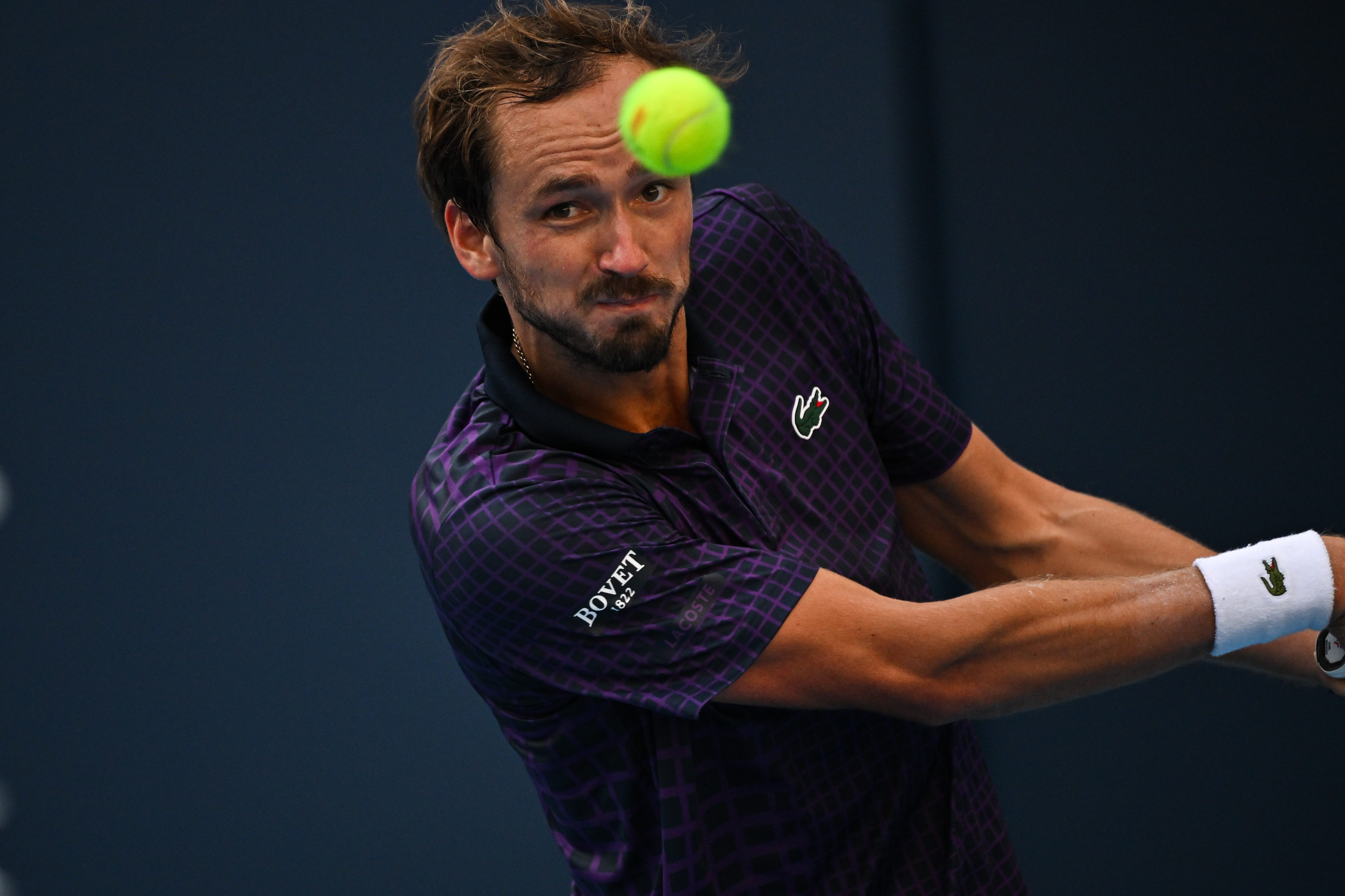 开云体育下载-西班牙网球队血洗日本网球队,梅德韦杰夫统治全场的简单介绍