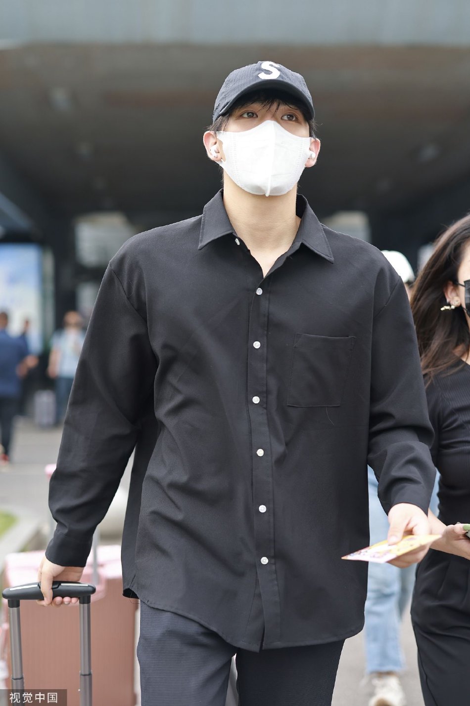 开云体育在线-关于全球热议！棒球场外八卦引关注的信息