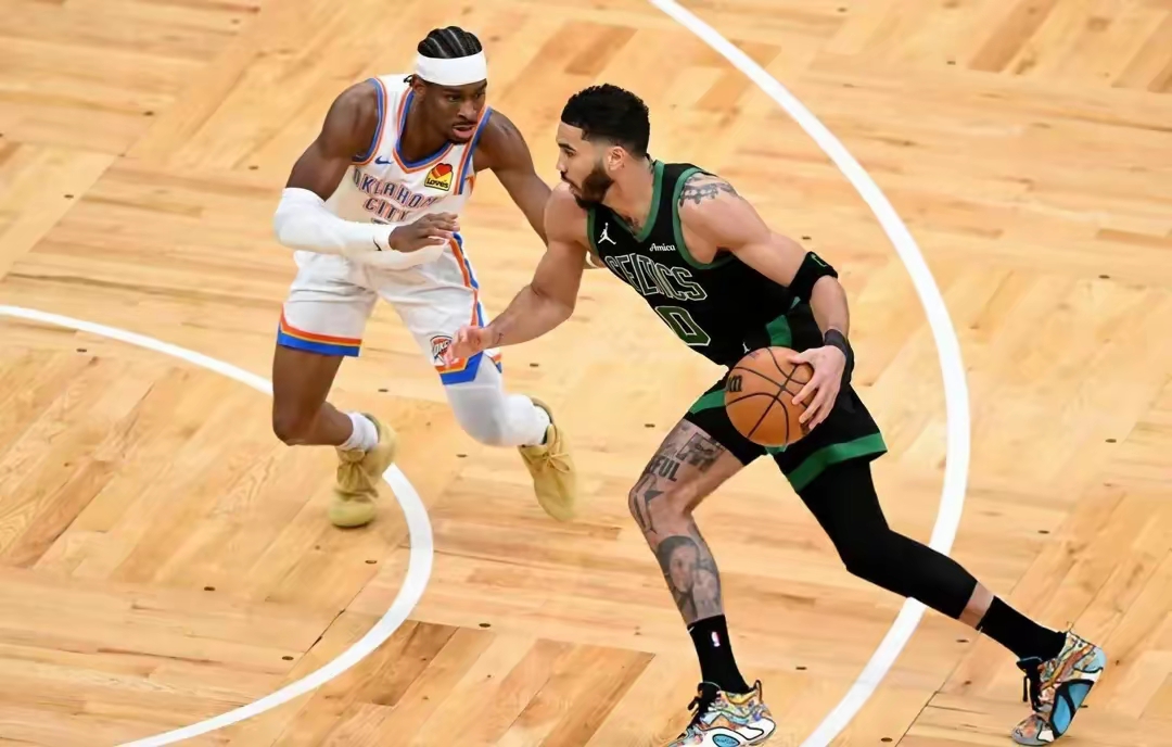 开云体育平台APP-凯尔特人轻取福建队,拉文惊艳四座