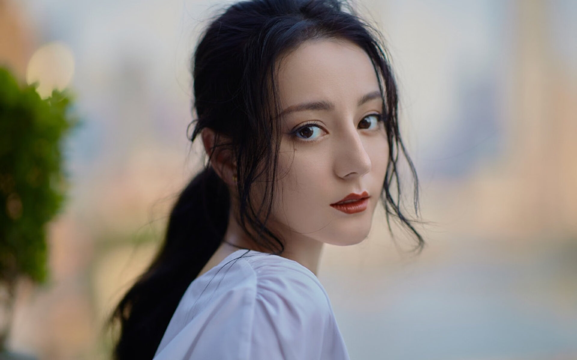 开云平台-萨卡连线，那不勒斯的灯火与韩国的回响