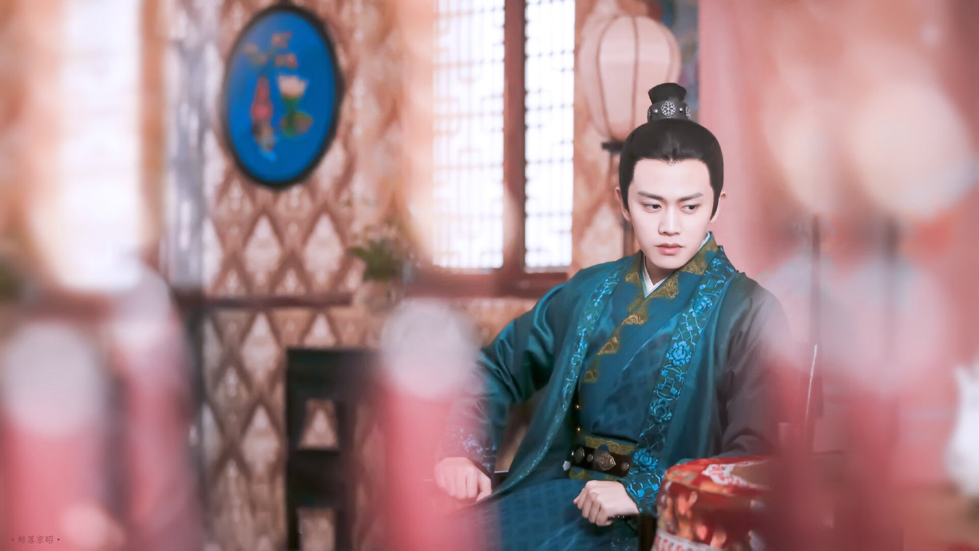 开云下载-卡马文加临危爆发定乾坤，巴黎关键战强硬突围土耳其铁阵