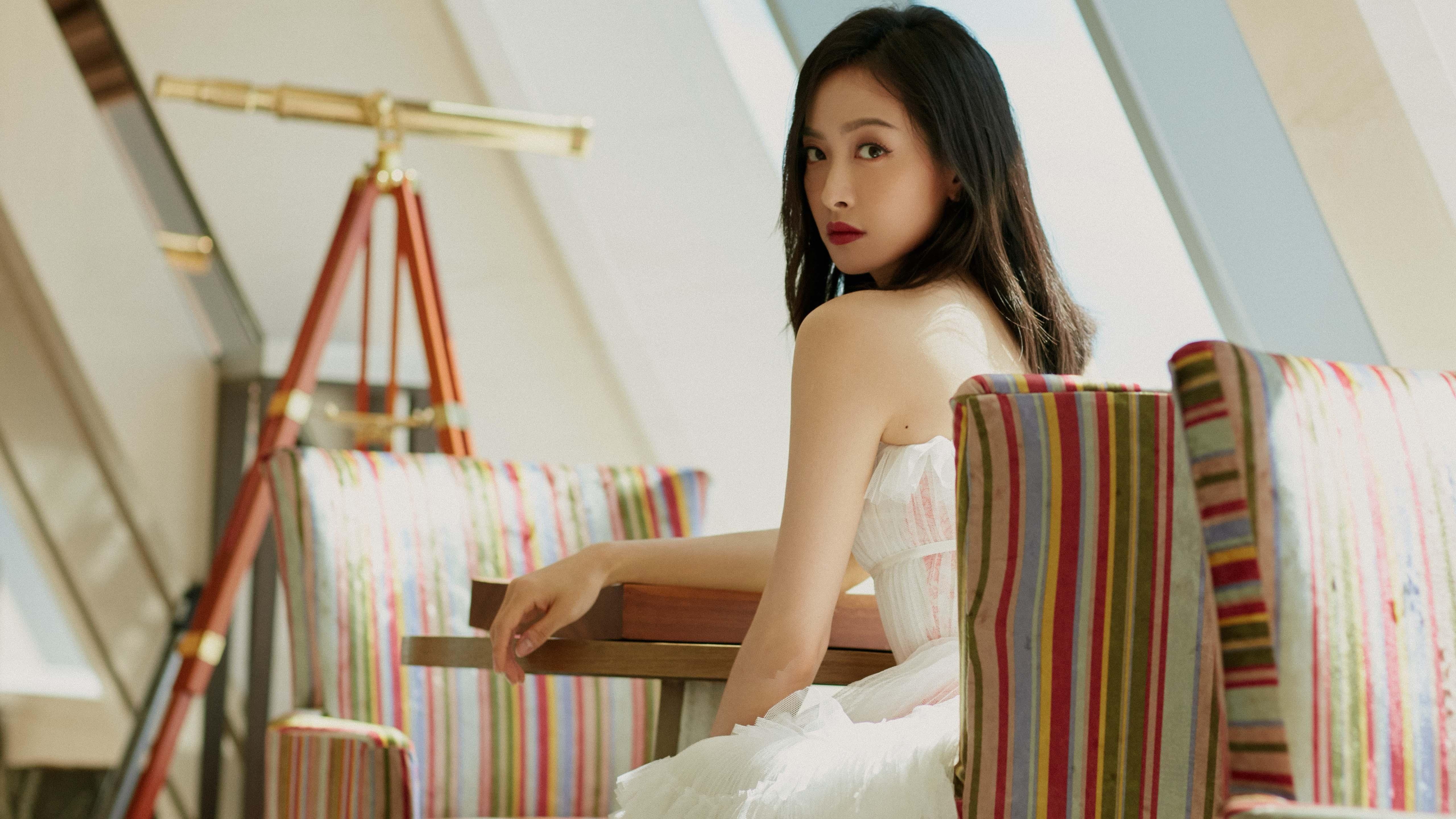 开云下载-楚阿梅尼数据全面爆炸！沙特防线在他面前如同虚设，新一代全能中场王诞生？